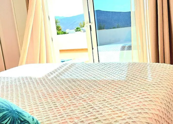 Calma Climatized Pool Private Jacuzzi In Tarajalejo Туйнехе
